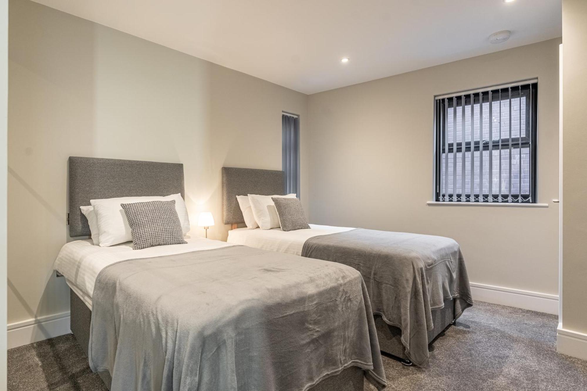 רדינג Bond House By Celador Apartments מראה חיצוני תמונה